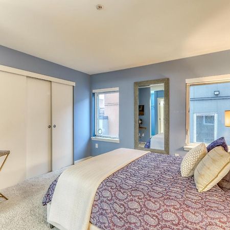 Belltown Court Sunset Suite Seattle Exterior photo