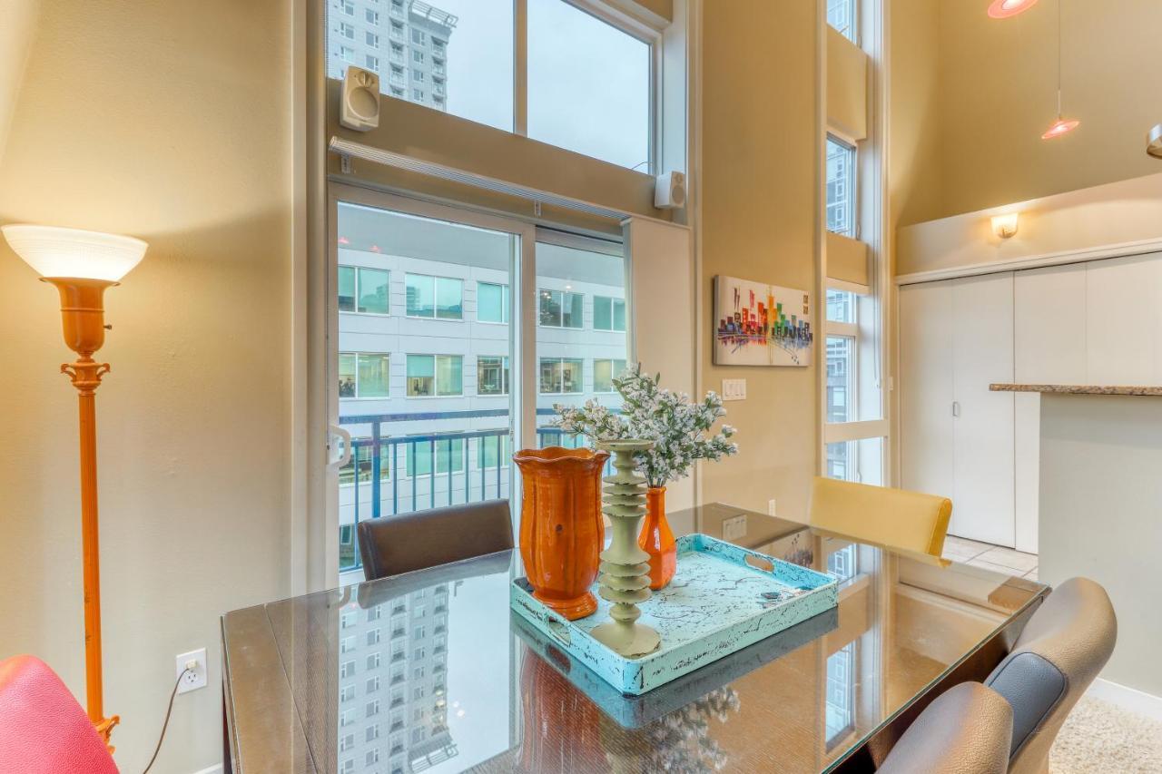Belltown Court Sunset Suite Seattle Exterior photo